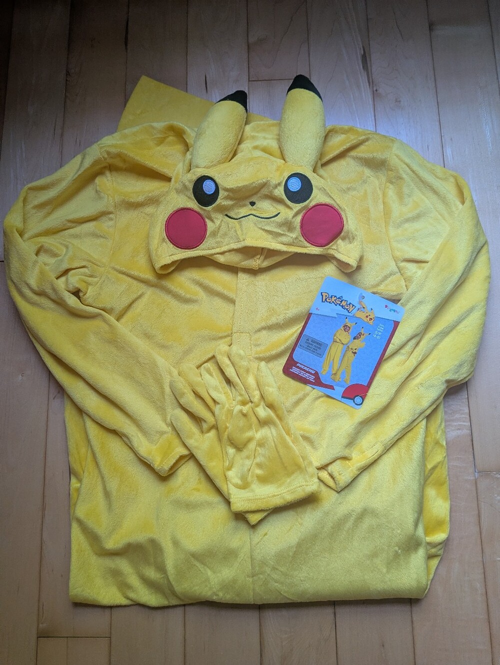 NWT Pokemon Pikachu Deluxe Children's Costume Size Small 4-6 Unisex Jumpsuit